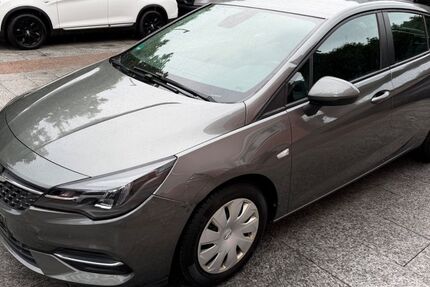 Opel Astra 71.000 km 7.980 &euro; München 81827