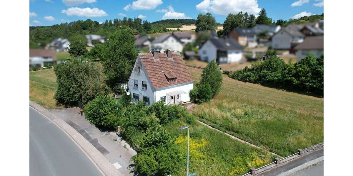 Haus zum Kaufen in Höxter 73.000 € 200 m² 7 zimmer