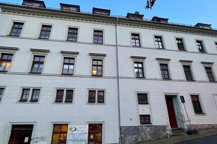 Geräumige und gemütliche 2 Raum DG WE in der Annaberg Innenstadt unweit des Marktes 2 zimmer