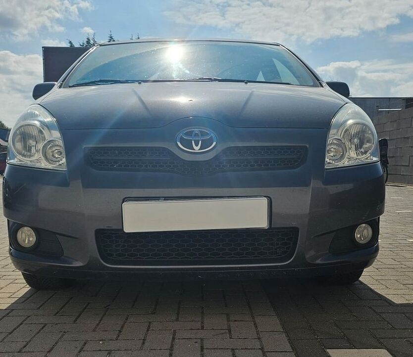 Toyota Corolla Verso 138.000 km 3.250 € Ransbach-Baumbach 56235
