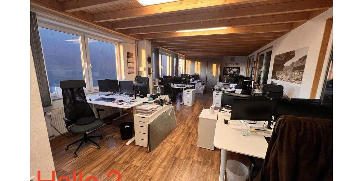 2 Gewerbehallen mit Büro- und Sozialflächen in verkehrsgünstiger Lage zimmer