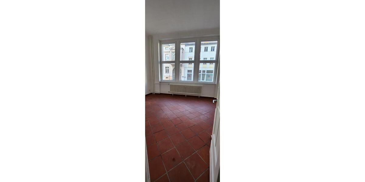 Erdgeschoßwohnung Nauen - 4 Zimmer, 123 m&sup2;, 299.000&euro; | Angebot:27196317