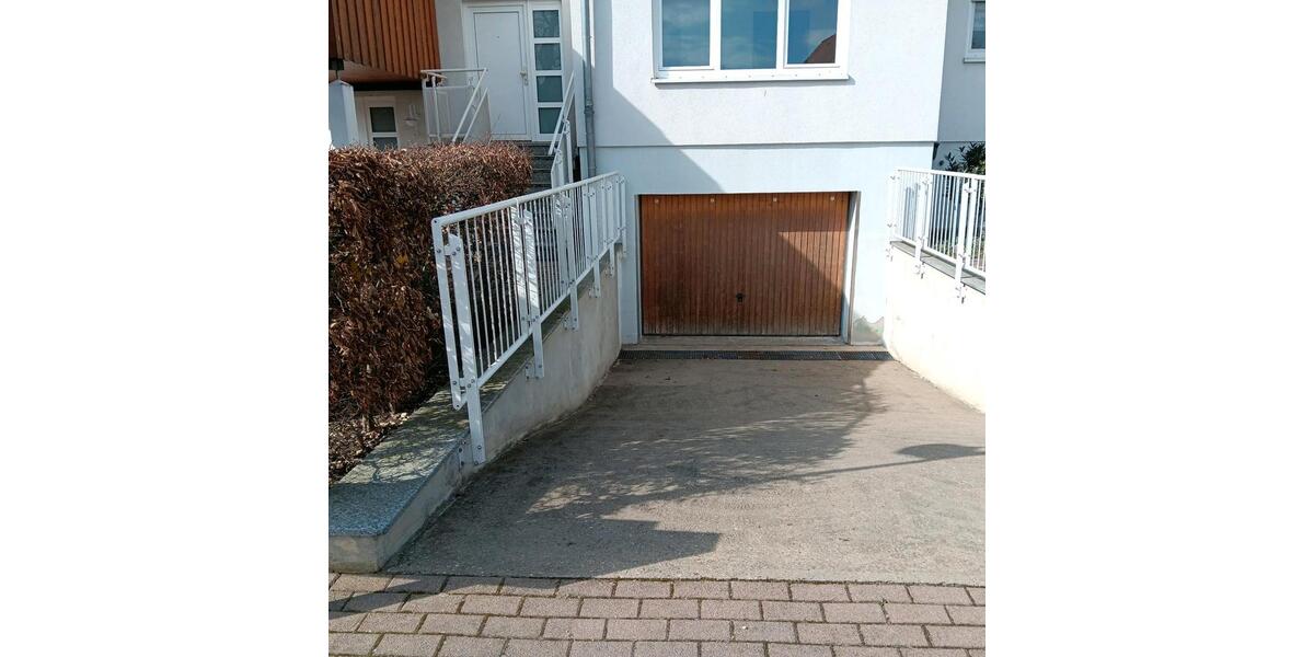 Erdgeschoßwohnung Bad Liebenwerda - 3 Zimmer, 90 m&sup2;, 630&euro; | Angebot:25513523