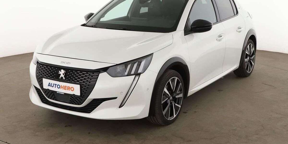 Peugeot 208 30.643 km 17.090 &euro; Nürnberg 90441
