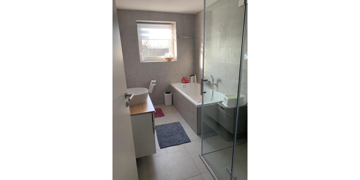 Kernsaniertes Reiheneckhaus GF zentral 4 zimmer