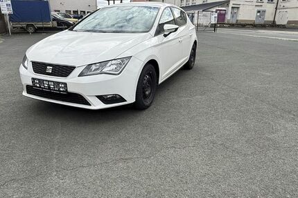Seat Leon 128.596 km 7.390 &euro; Butzbach 35510