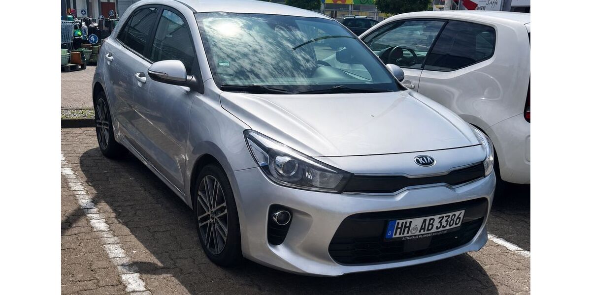 Kia Rio 187.000 km 7.800 &euro; Kiel 24146