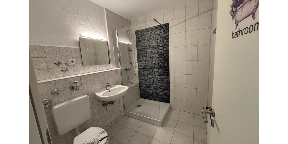 Etagenwohnung Krefeld Fischeln - 3 Zimmer, 83 m&sup2;, 210.000&euro; | Angebot:25447084