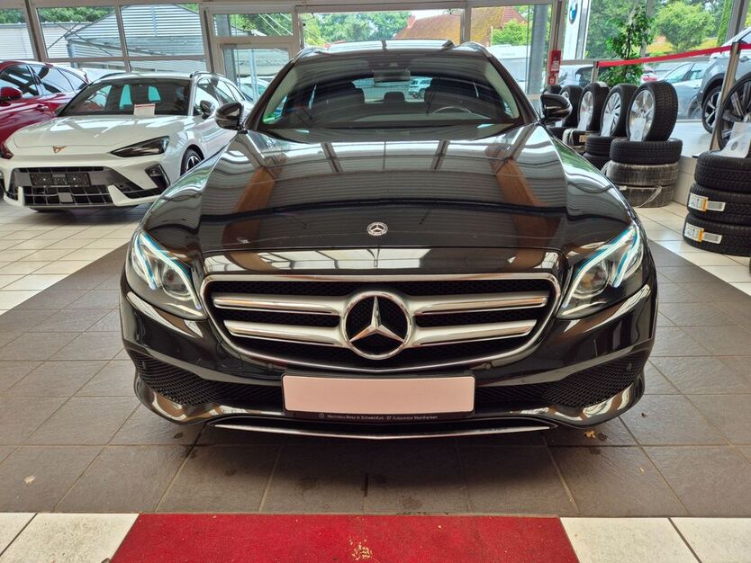 Mercedes-Benz E 220 154.000 km 19.999 € Kirchwalsede 27386