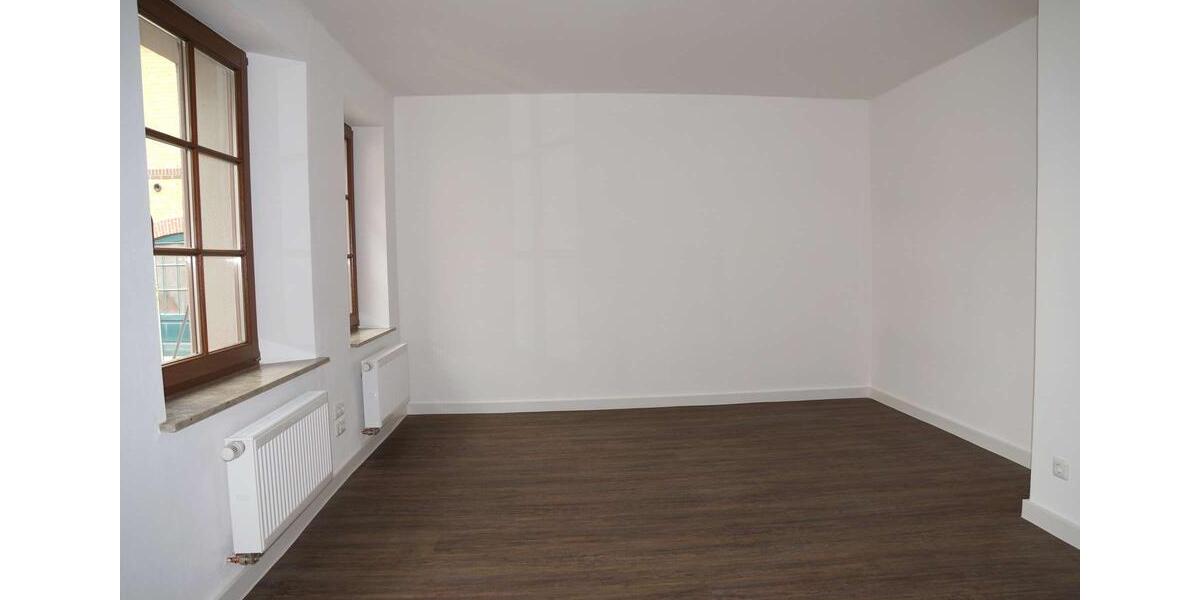 Erdgeschoßwohnung Grimma - 3 Zimmer, 93 m&sup2;, 800&euro; | Angebot:26662898
