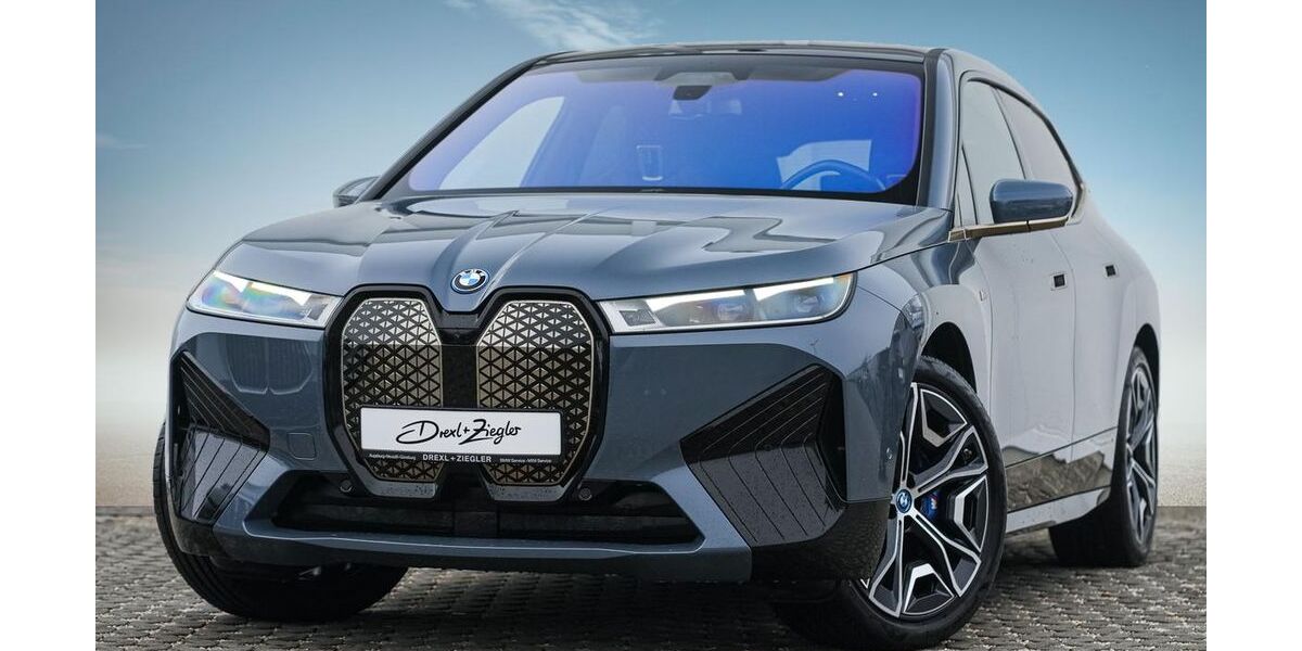 BMW iX 41.890 km 61.990 &euro; Augsburg 86199