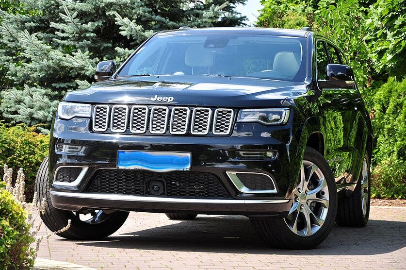 Jeep Grand Cherokee 31.000 km 43.900 € Gifhorn 38518