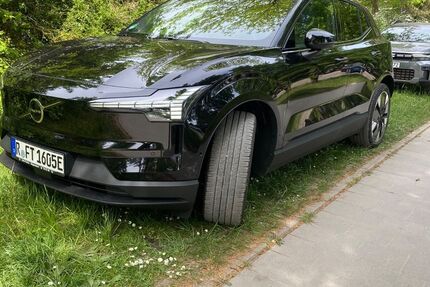 Volvo EX30 8.000 km 36.500 &euro; Regensburg 93059