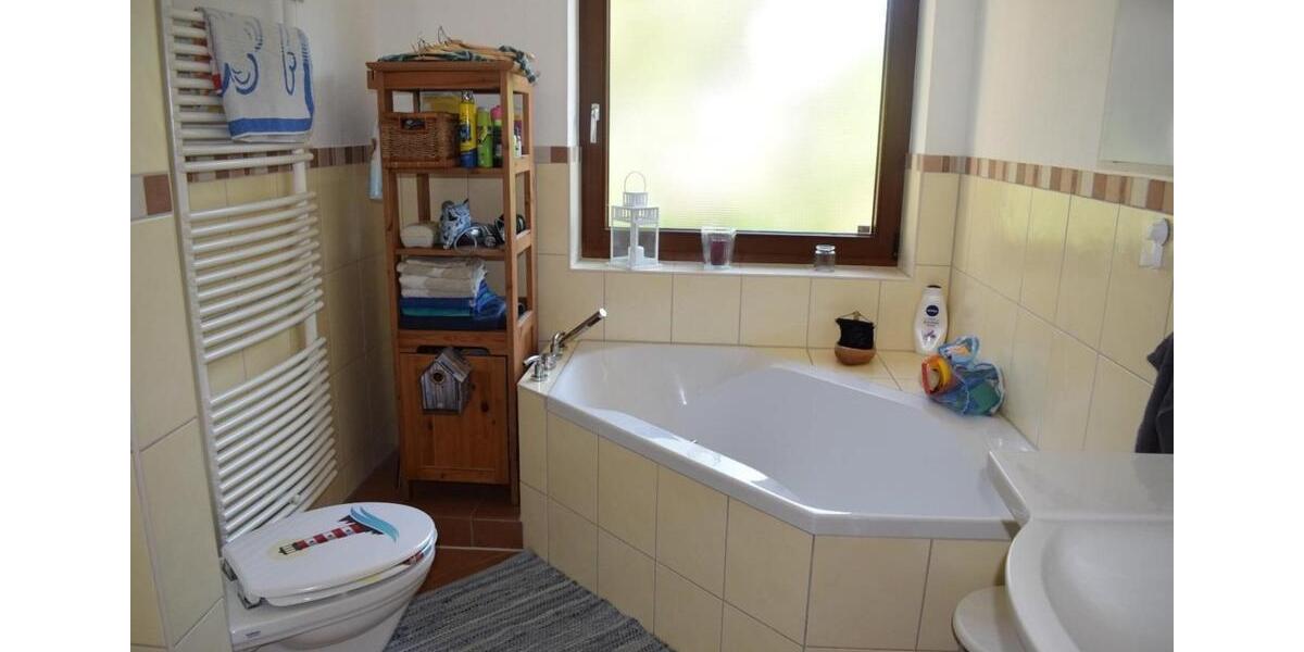 Einfamilienhaus Neu Wulmstorf - 9 Zimmer, 214 m&sup2;, 2.350&euro; | Angebot:25181981