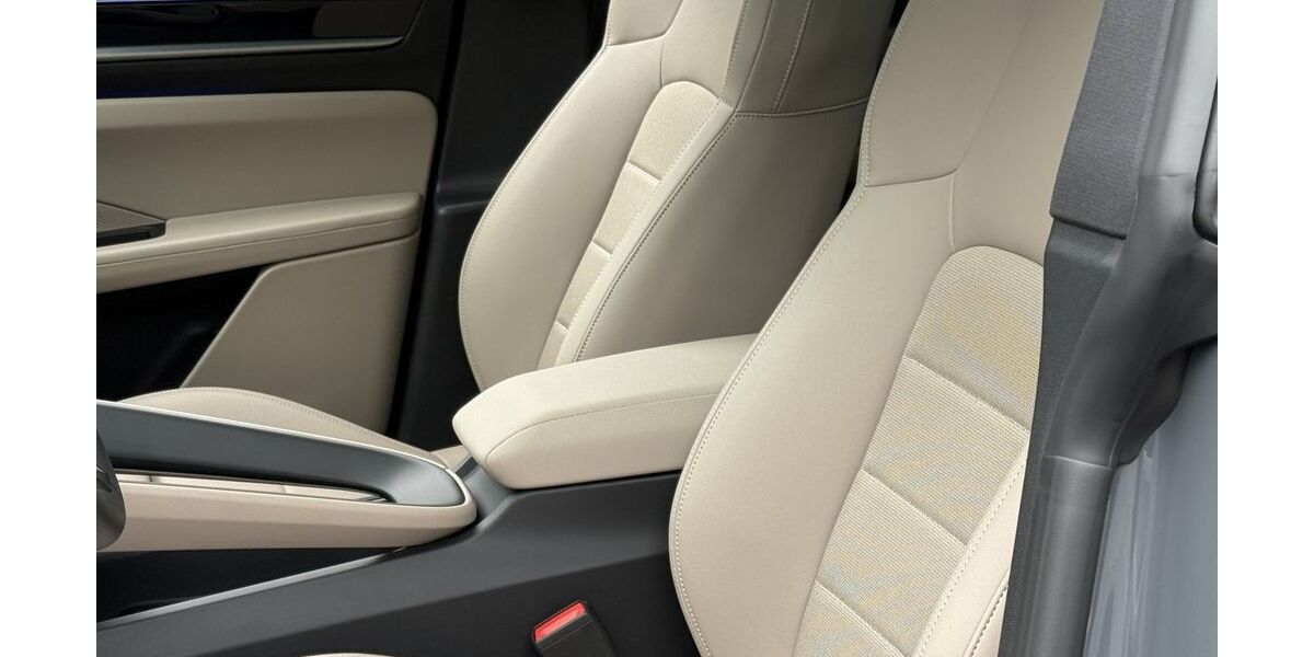 Porsche Macan 8.300 km 82.790 &euro; Frechen (bei Köln) 50226