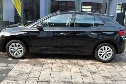 Skoda Fabia 10.678 km 18.950 &euro; Schmallenberg-Niederberndorf 57392