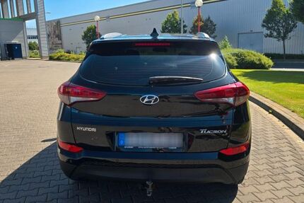 Hyundai TUCSON 150.000 km 13.800 € Fürth 90766