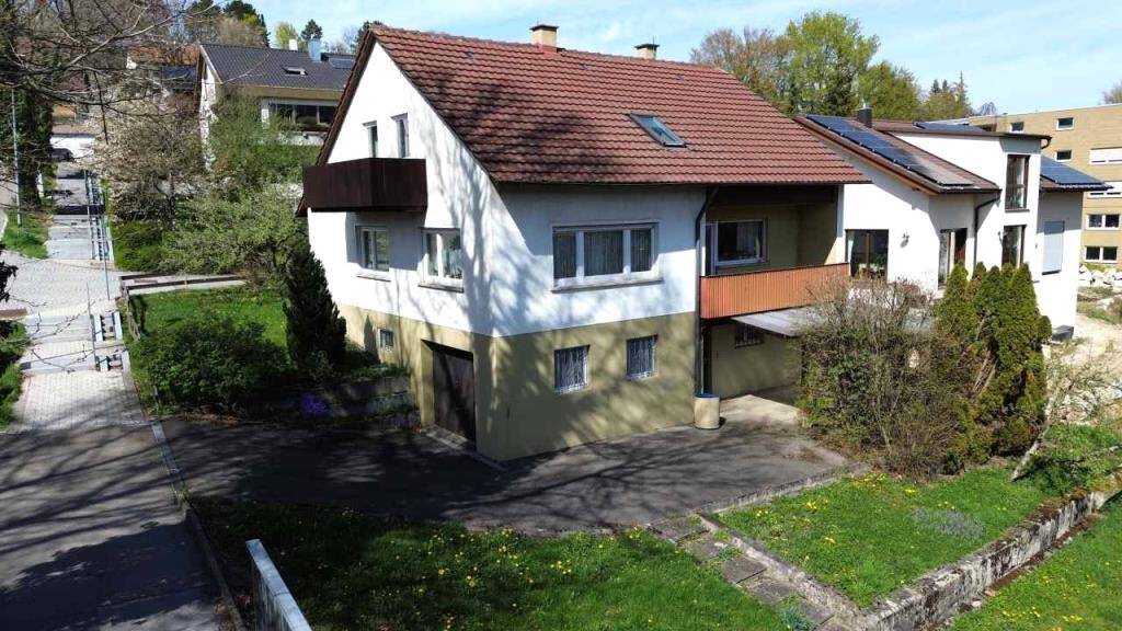 Einfamilienhaus Pfullingen - 6 Zimmer, 143 m&sup2;, 565.000&euro; | Angebot:26674169