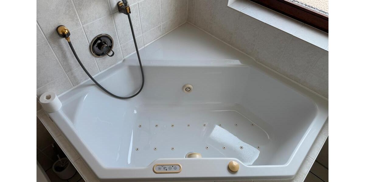 Dachgeschoßwohnung Hirschberg an der Bergstraße - 3.5 Zimmer, 80 m&sup2;, 350.000&euro; | Angebot:24441520