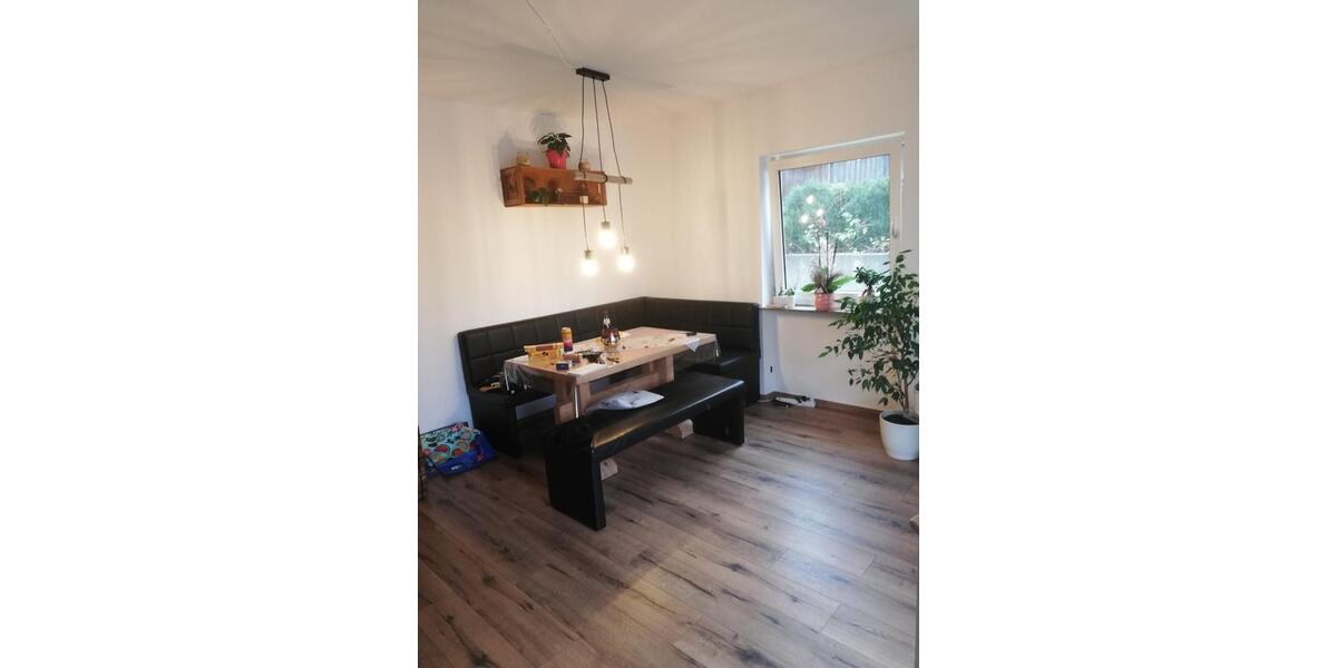 Hochparterre Regen - 2 Zimmer, 64 m&sup2;, 570&euro; | Angebot:26130541