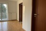 Kleines Immobilien-Paket mit Potential - Küche und Bad mit Fenster, Balkon sowie Stellplatz inkl. ! - 2- Chemnitz Hilbersdorf | Angebot:26781612
