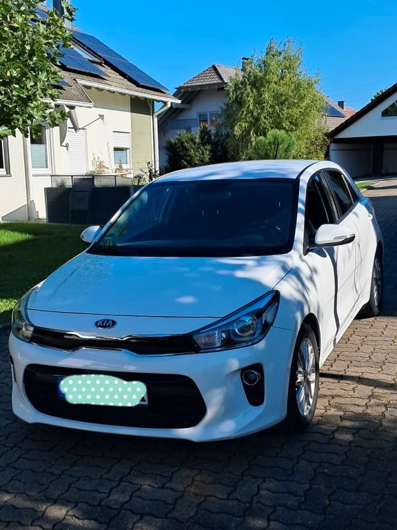 Kia Rio 48.500 km 11.700 € Hechingen 72379