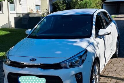 Kia Rio 48.500 km 12.100 € Hechingen 72379