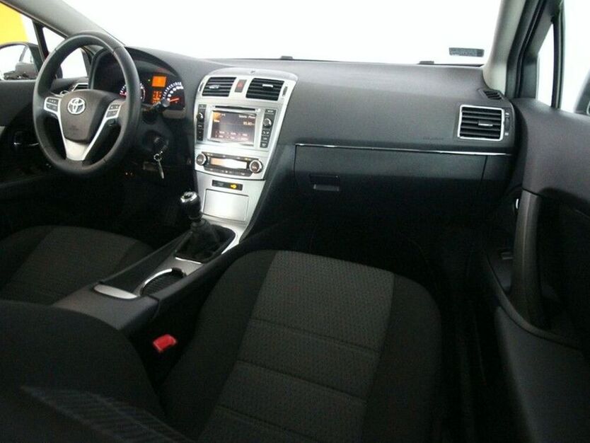 Avensis