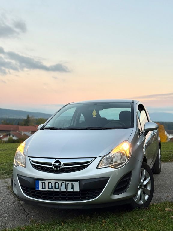 Opel Corsa 132.000 km 4.100 € München 82054