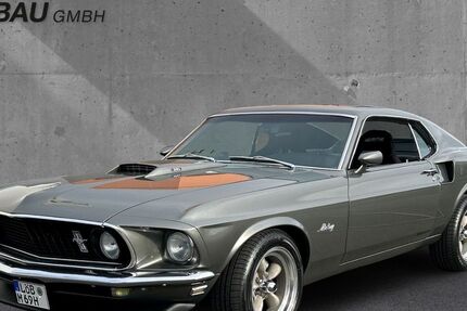 Ford Mustang 1.783 km 89.500 € Löbau 02708