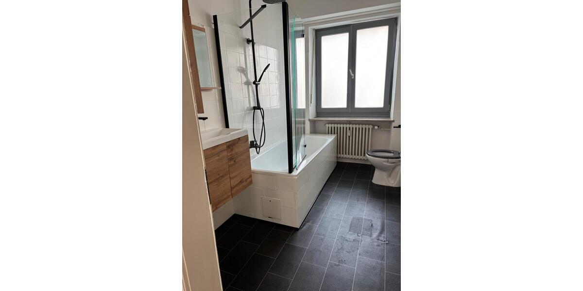 Erdgeschoßwohnung Geisenfeld - 4 Zimmer, 100 m&sup2;, 1.100&euro; | Angebot:25935693