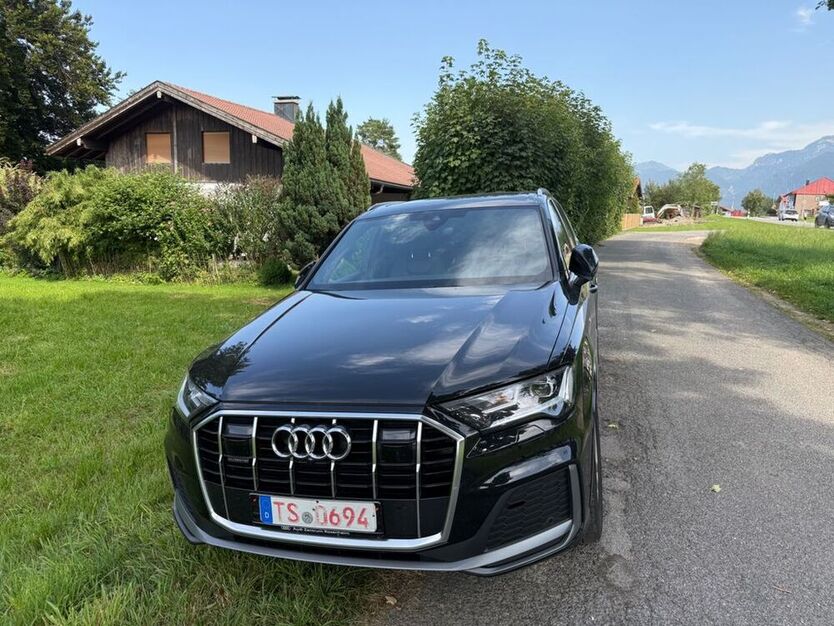 Q7