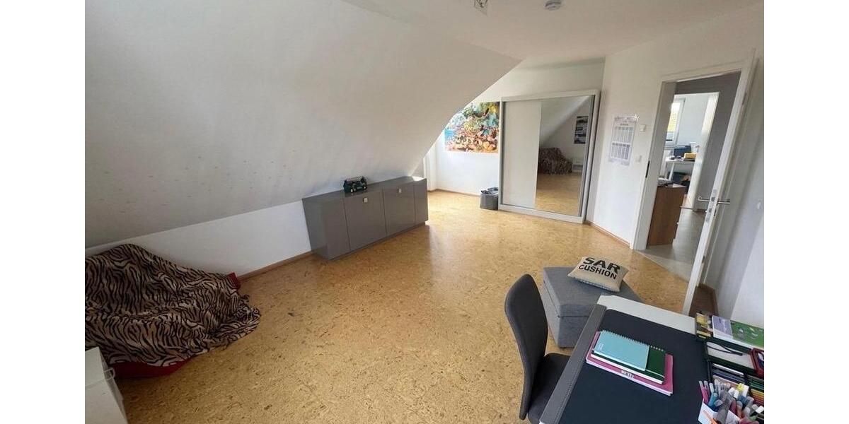 Einfamilienhaus Nienburg (Weser) - 7 Zimmer, 210 m&sup2;, 649.000&euro; | Angebot:26676911