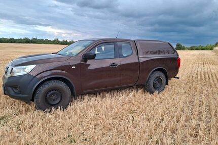Nissan NP 300