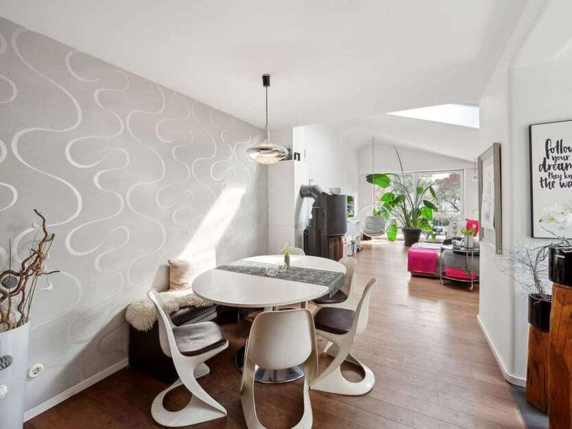 Haus zum Kaufen in Aschaffenburg 499.000 € 149.97 m²
