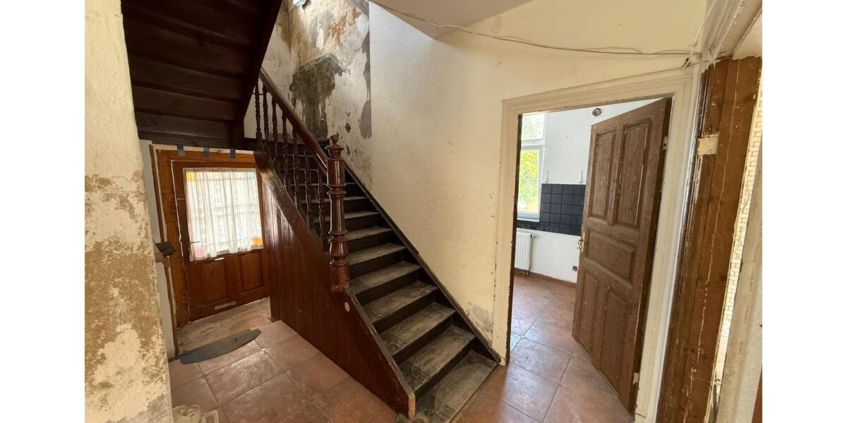 Einfamilienhaus Nordenham - 11 Zimmer, 189 m&sup2;, 199.000&euro; | Angebot:27096175
