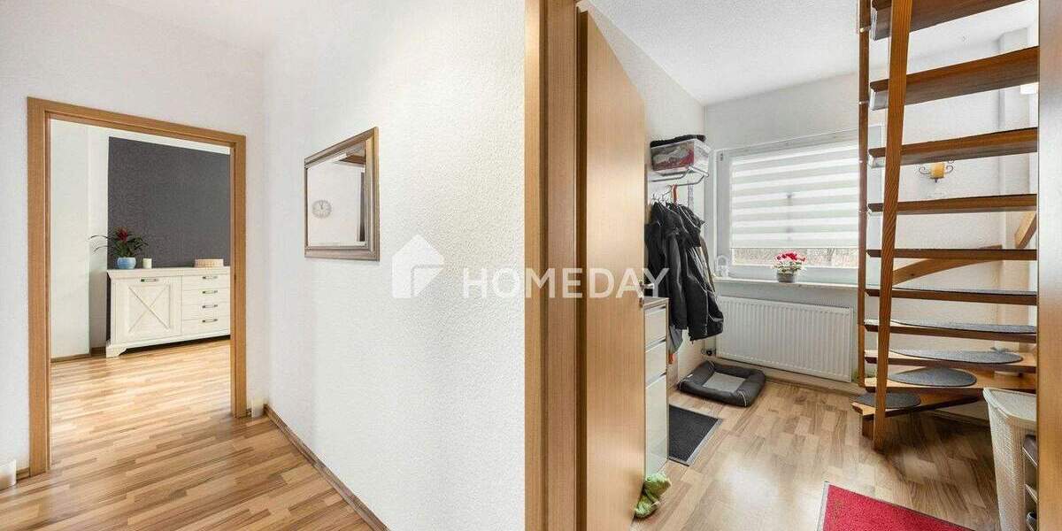Reihenmittelhaus Bremerhaven Lehe - 7 Zimmer, 185 m&sup2;, 269.000&euro; | Angebot:25773316