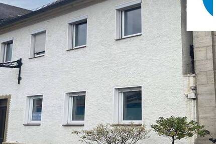 Haus Forchheim - 8 Zimmer, 200 m&sup2;, 398.000&euro; | Angebot:26627253