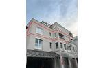 Lichtdurchflutete Wohnung mit Balkon-perfekt für Stadtliebhaber zimmer