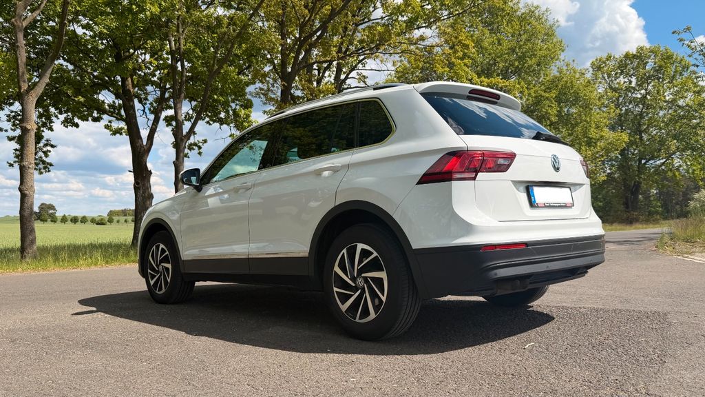 VW Tiguan 197.000 km 17.700 &euro; Löwenberger Land 16775