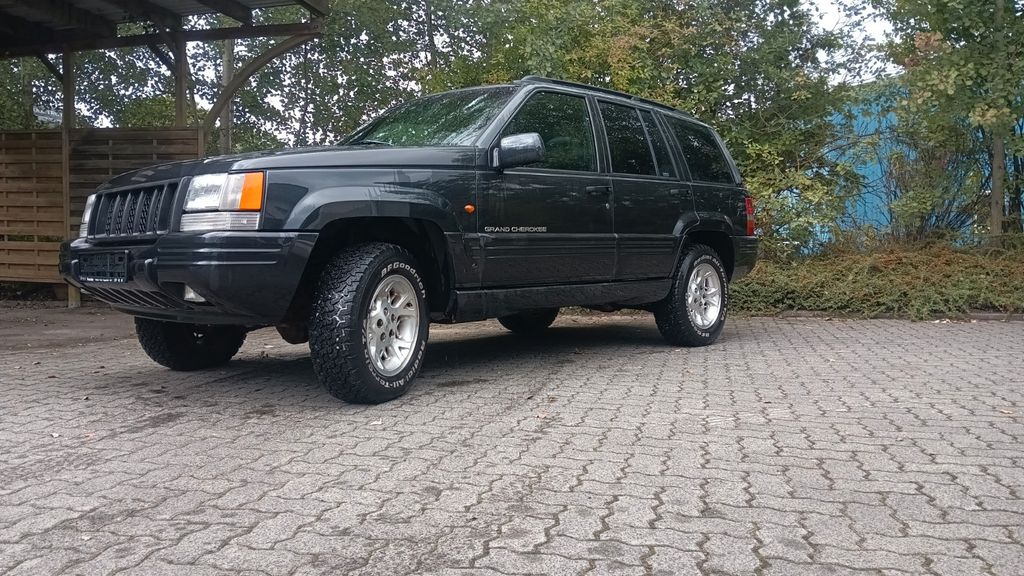 Jeep Grand Cherokee 227.750 km 6.990 &euro; Groß Kummerfeld 24626
