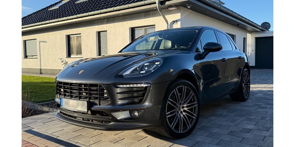 Porsche Macan 105.000 km 41.900 &euro; Bückeburg 31655