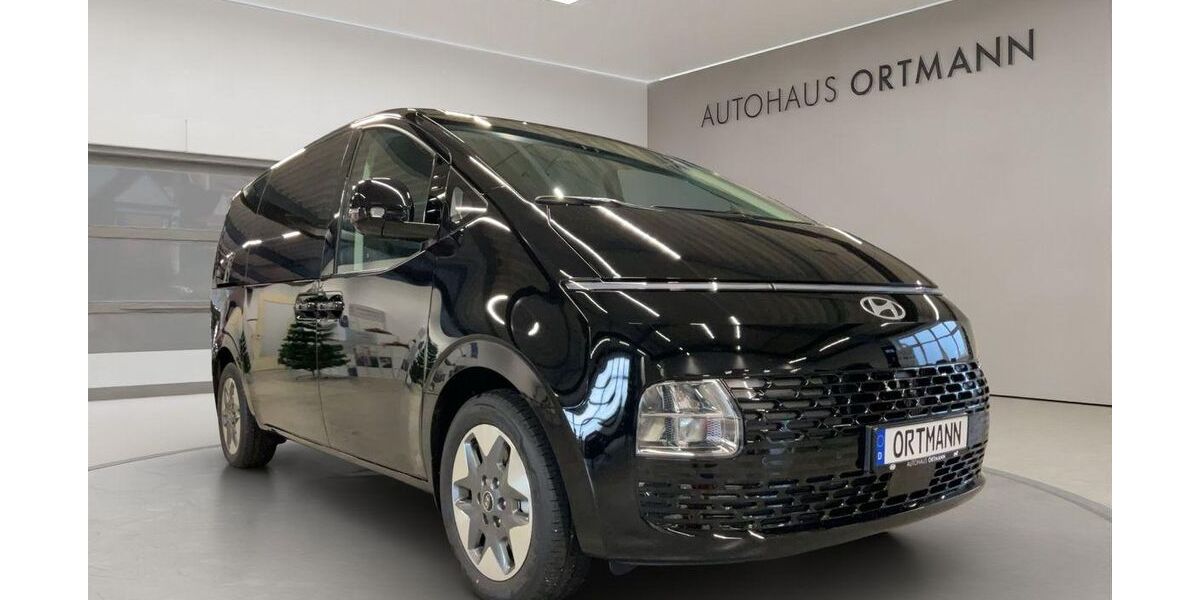 Hyundai STARIA 17.146 km 46.990 &euro; Wissen 57537