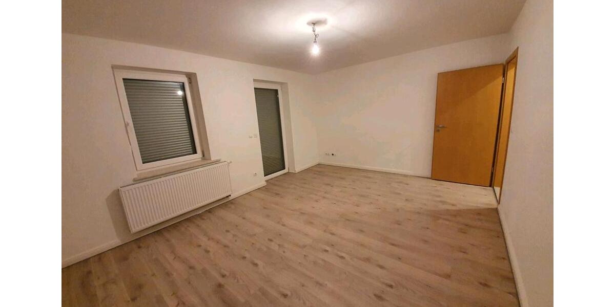 Etagenwohnung Neuötting - 2 Zimmer, 75 m&sup2;, 720&euro; | Angebot:26662935