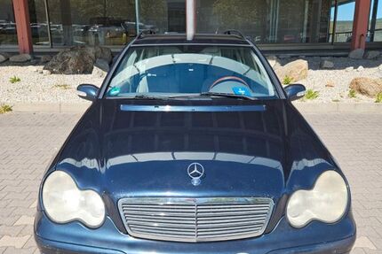 Mercedes-Benz C 180 194.385 km 3.300 &euro; Bayreuth 95444