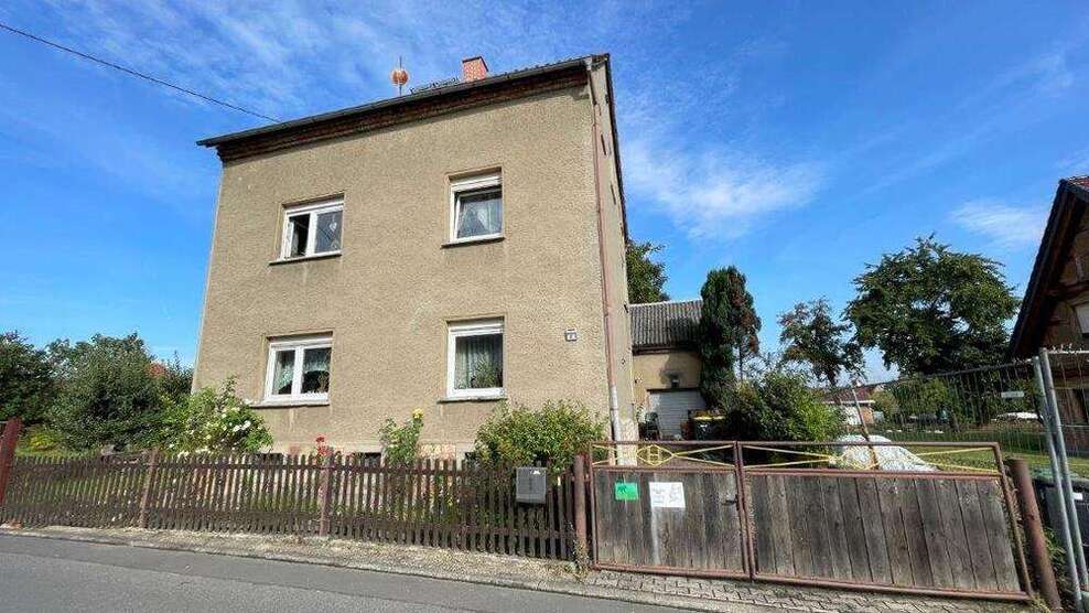 Haus zum Kaufen in Hausdorf 65.000 € 110 m²