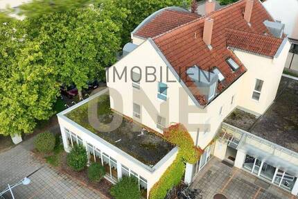 Helle 3-Zimmer-Wohnung mit großzügigem Wohn-Essbereich und Option auf Dachterrasse 3 zimmer