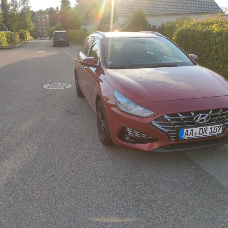 i30