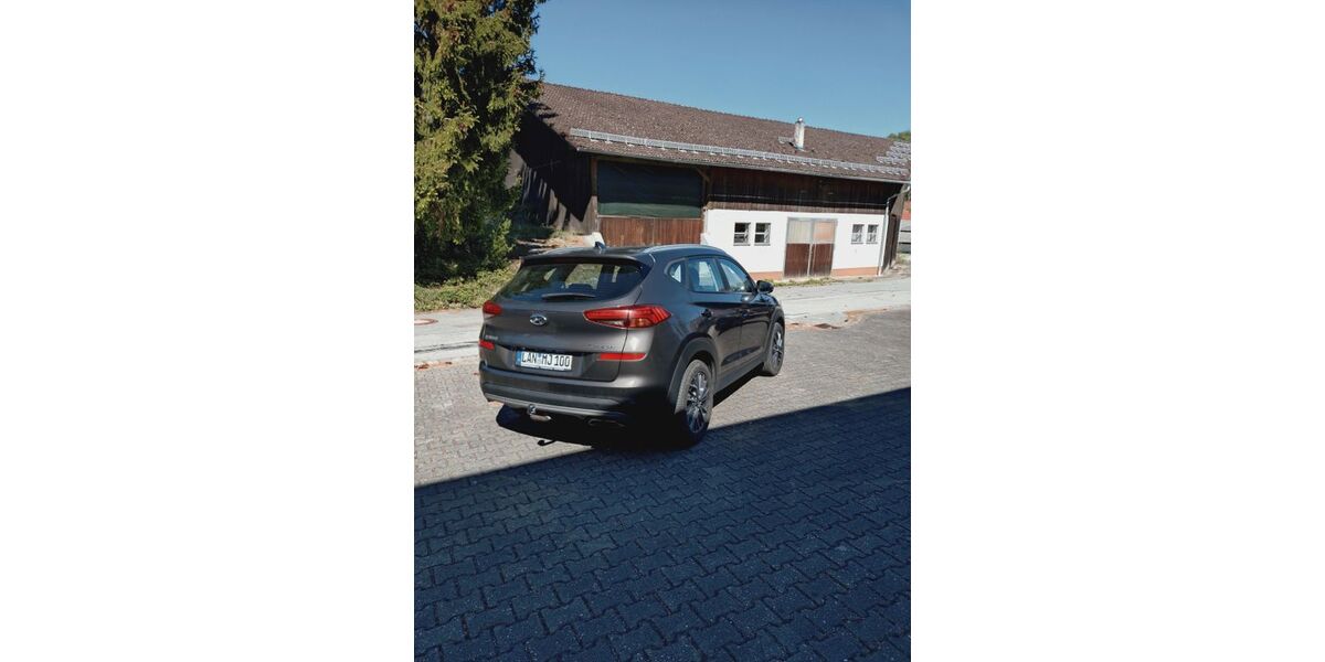 Hyundai TUCSON 69.000 km 16.950 &euro; Hofkirchen 94544