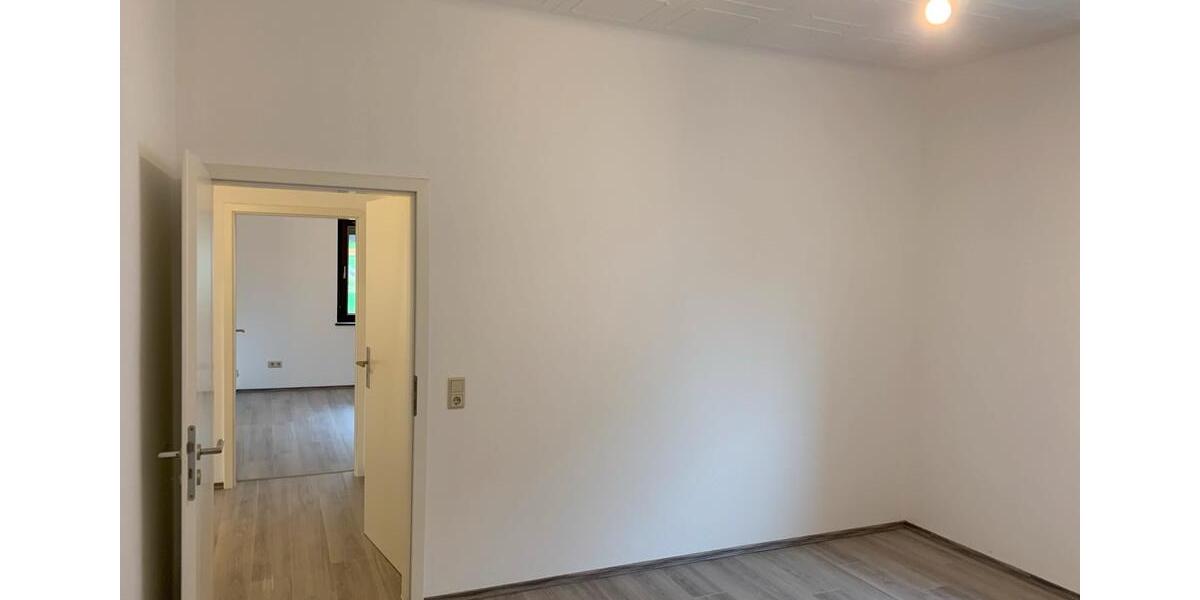 Mehrfamilienhaus, Wohnhaus Schmelz - 10 Zimmer, 239 m&sup2;, 210.000&euro; | Angebot:27117412